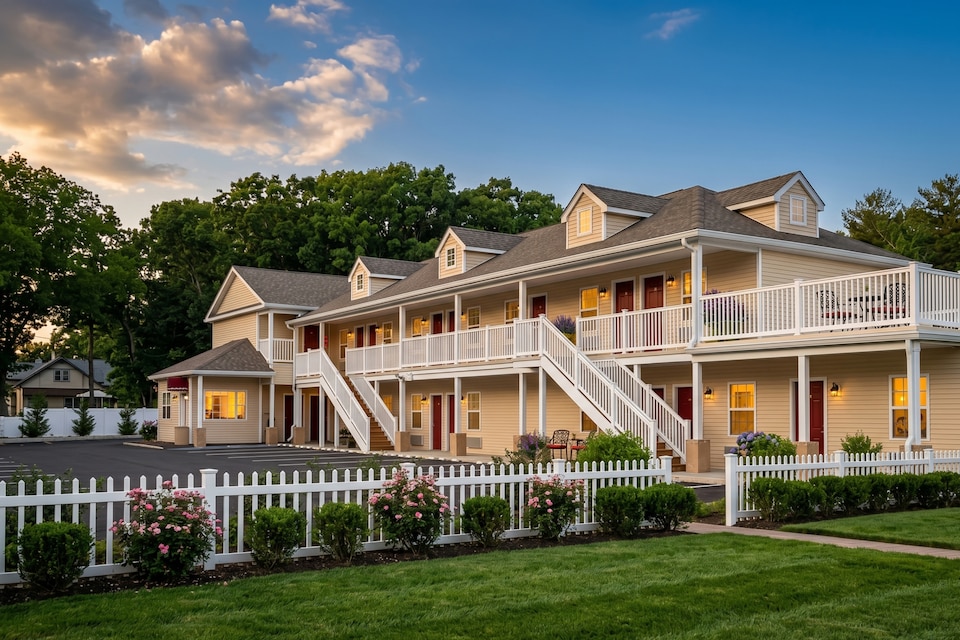At 9 Motel Near Freehold I-195, Howell Township, NJ, Howell Township, NJ