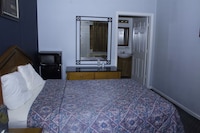 At 9 Motel Near Freehold I-195