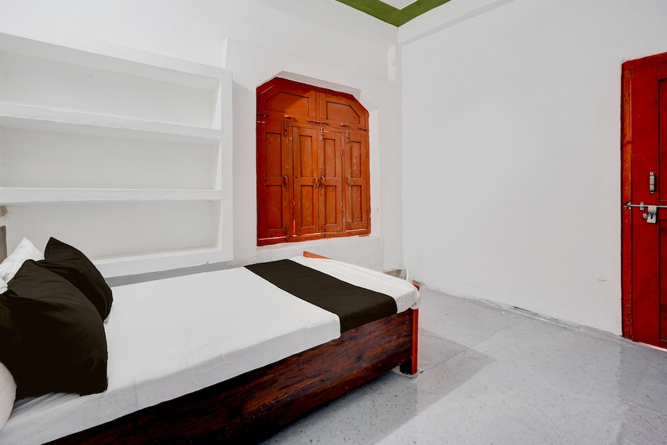 SPOT ON Saiyaara Hotel , Mumfordganj Allahabad, Prayagraj