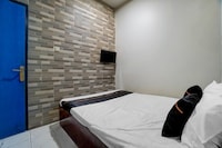 Hotel O near RS Husada formerly Pondokan Kota 2