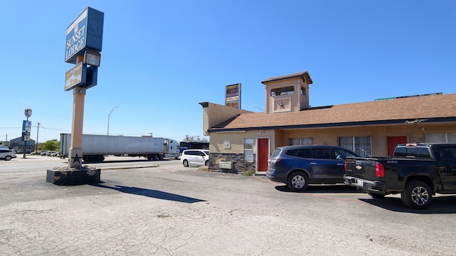 Sunset Lodge Elgin near US 290 by Hotel O