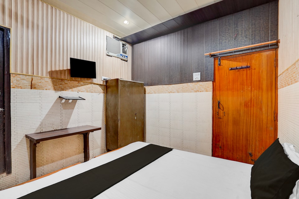 Hotel  O Naini View Guest House, Rudrapur, Rudrapur
