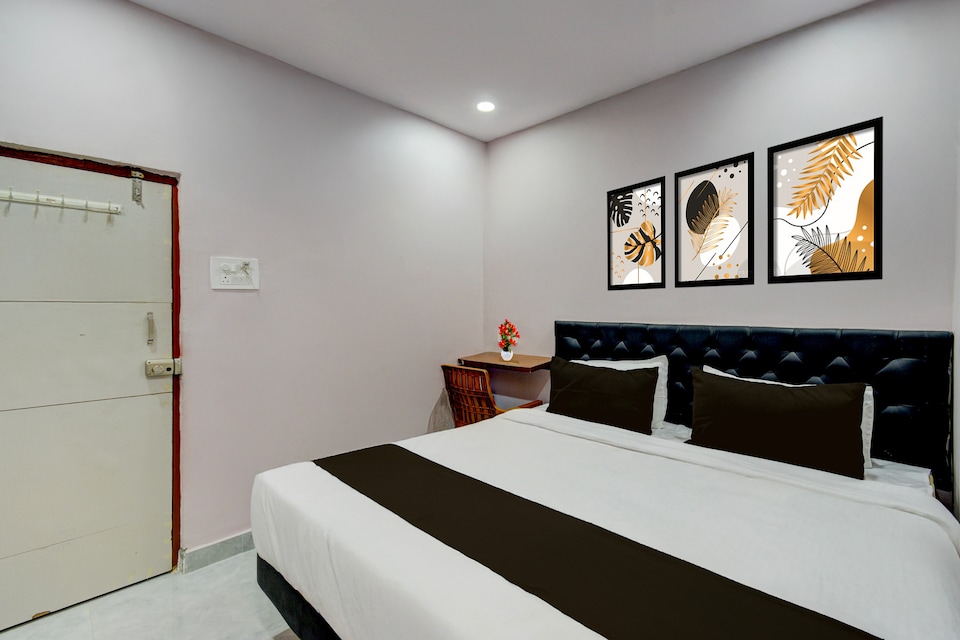 Super Hotel O Injapur Lake Formerly New Punjab, LB Nagar-Ramoji, Hyderabad
