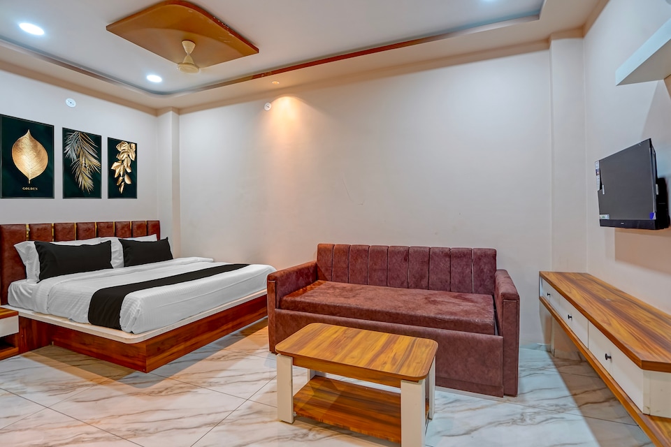 Super Townhouse Iskcon Temple Ujjain Formerly Hotel Ramashray Palace, Ujjain Indore Road, Ujjain