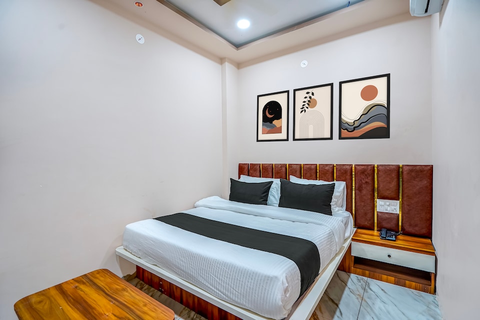 Townhouse Iskcon Temple Ujjain Formerly Hotel Ramashray Palace, Ujjain Indore Road, Ujjain