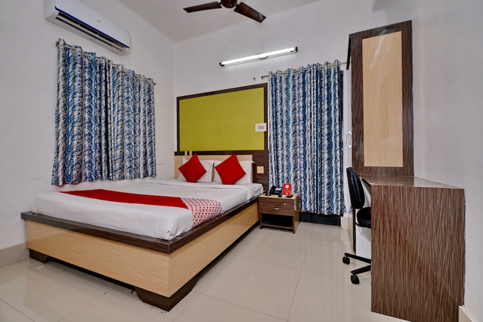 Live on KOL2585, Salt Lake Kolkata, Kolkata