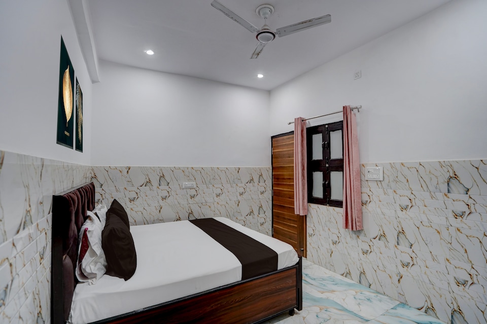 Hotel O CERES ROYAL HOTEL & RESTAURANT, Greater Noida, Noida