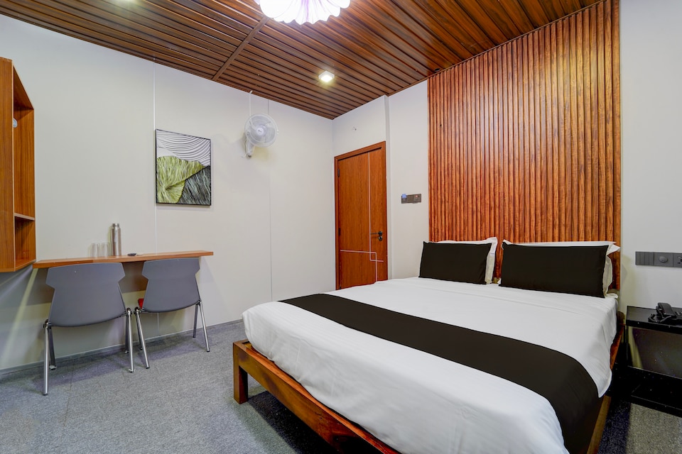 Hotel O AM Grandd, Devakottai, Karaikudi