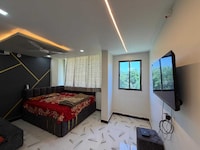 OYO 844060 Friends Zone