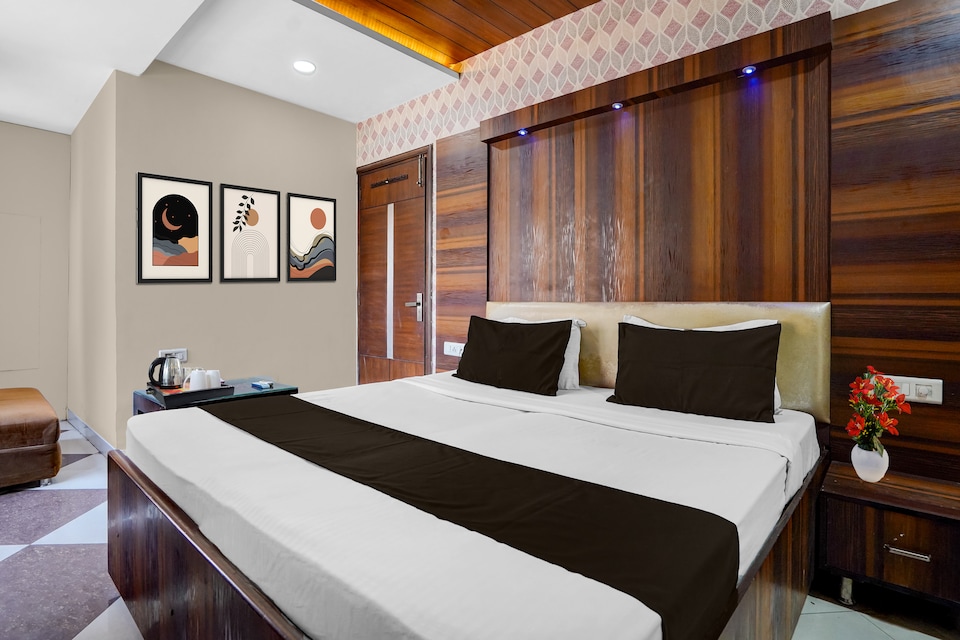 Super Collection O by OYO Clock Tower Ludhiana Formerly Hotel City Night, Ludhiana Railway Station, Ludhiana
