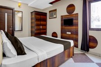 Collection O by OYO Clock Tower Ludhiana Formerly Hotel City Night