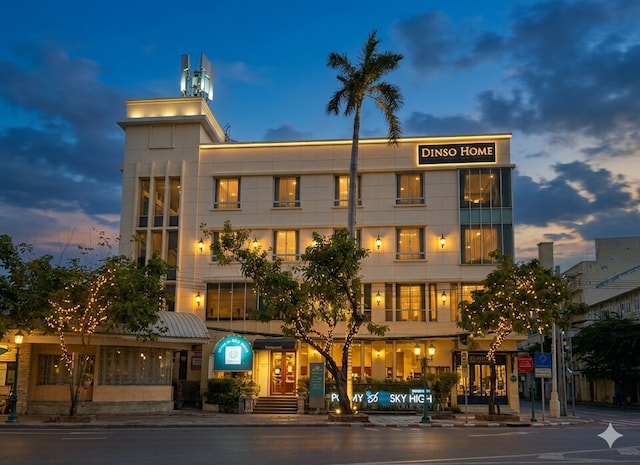 Capital O Dinso Home Boutique