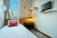 Collection O Dinso Home Boutique