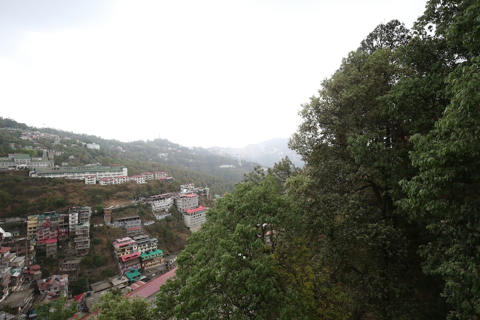 OYO Home 14001 Valley View 2BHK, Kachighati-Summerhill, Shimla