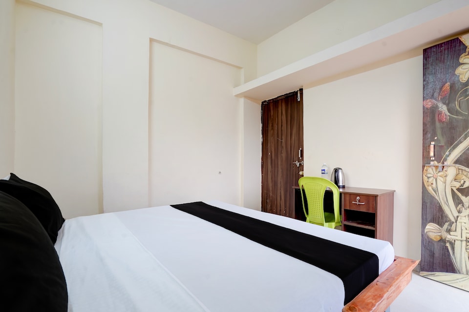 HOTEL O TEMPLE VIEW SEVEN , Hadapsar Pune, Pune