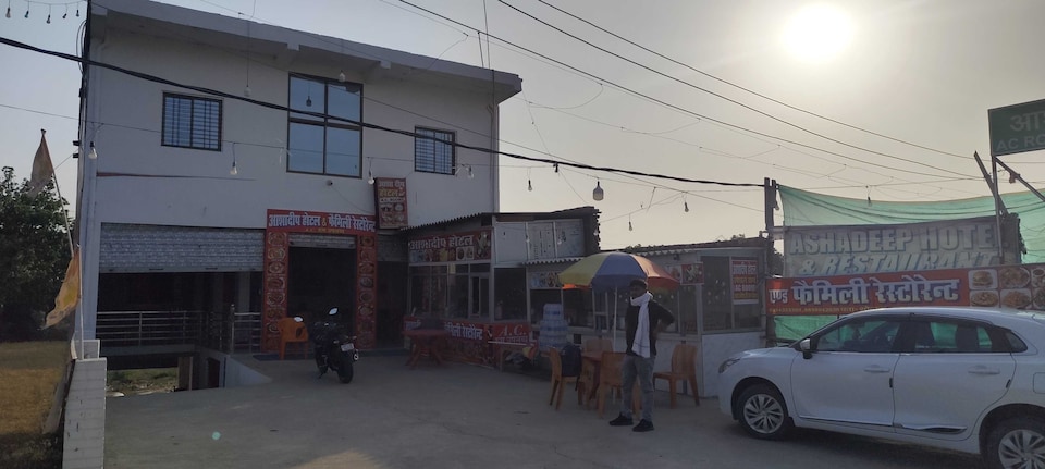 SPOT ON Ashadeep Hotel, Sultanpur, Sultanpur