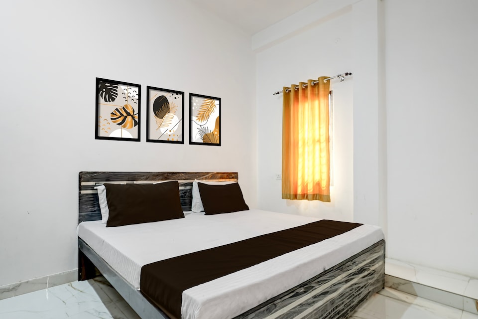 SPOT ON Ashadeep Hotel, Sultanpur, Sultanpur