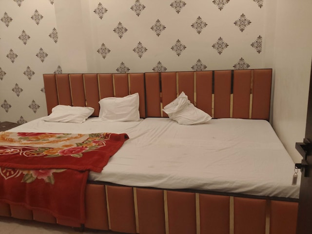 SPOT ON The Royal Inn