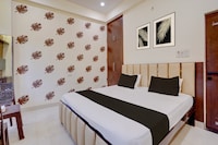 SPOT ON The Royal Inn