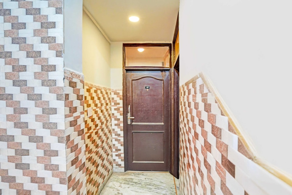 Hotel O 7 Star, Rohini Delhi, Delhi