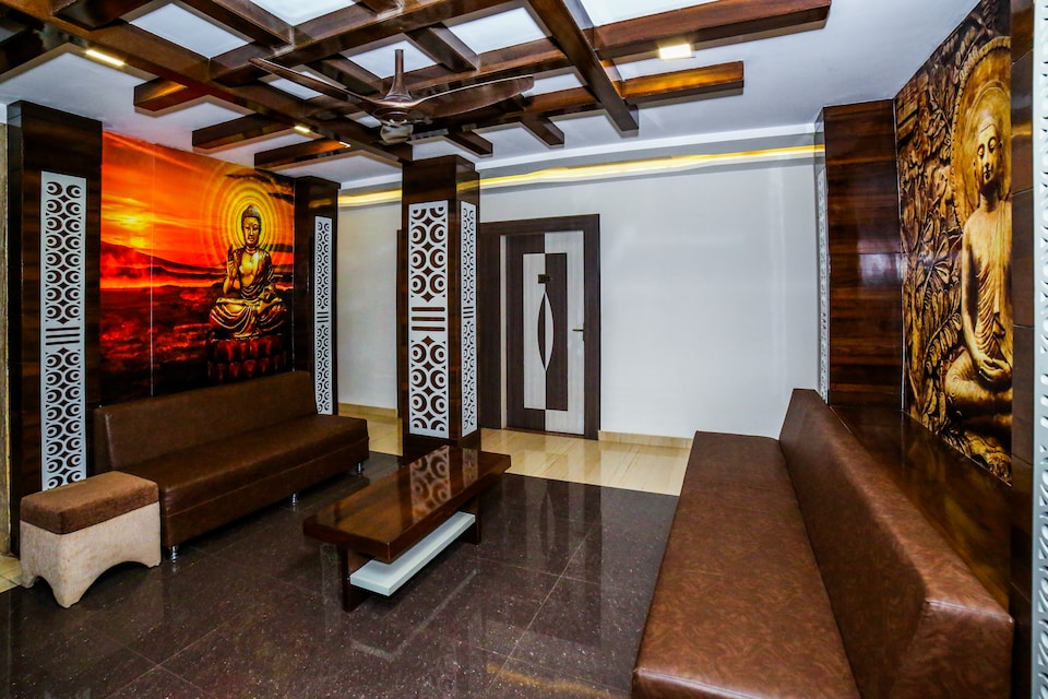 OYO 14022 Hotel Riwaz, City Centre, Gwalior