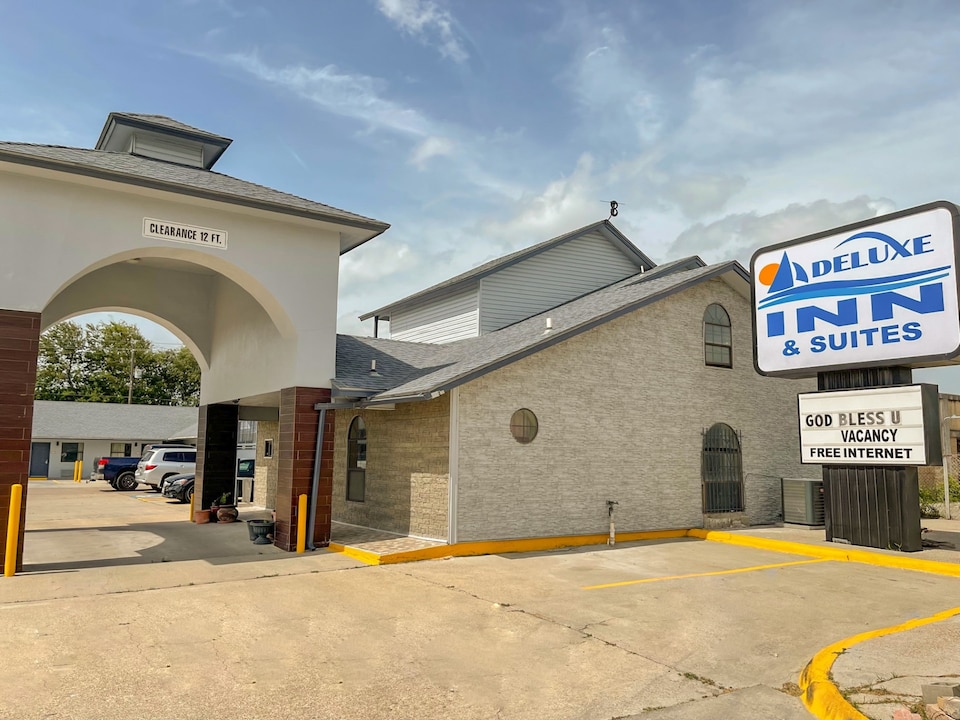 Deluxe Inn & Suites Corpus Christi I 37, C78401, Corpus Christi TX