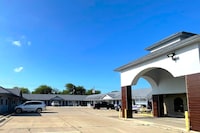 Deluxe Inn & Suites Corpus Christi I 37