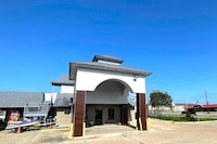 Deluxe Inn & Suites Corpus Christi I 37