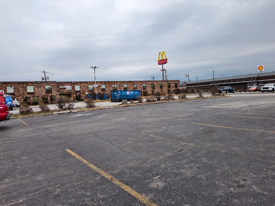 Plaza Hotel By OYO Calumet Park Alsip I 57, C60827, Calumet Park, IL