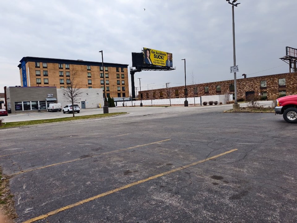 Plaza Hotel By OYO Calumet Park Alsip I 57, C60827, Calumet Park, IL