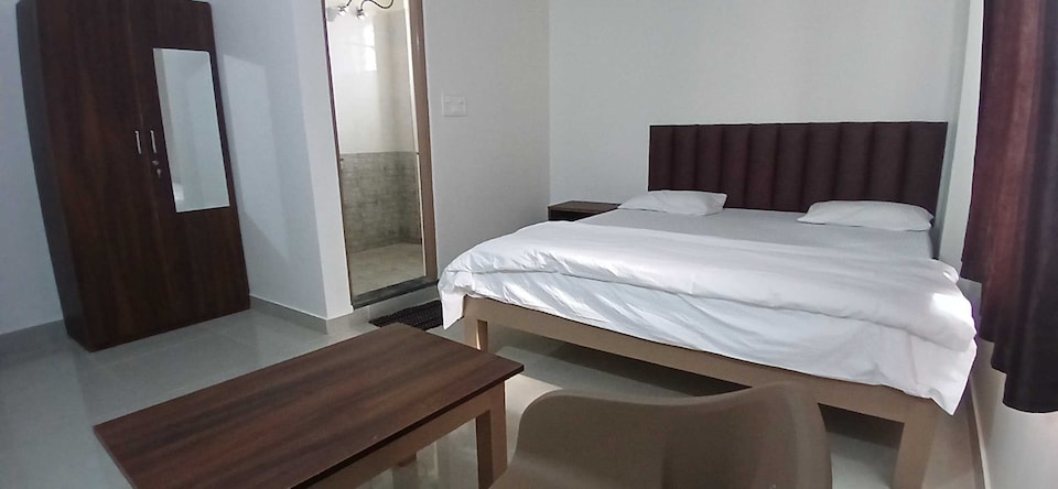 Hotel O Phase 2 Christ Nagar Pune, Electronic City Phase 1 Bangalore, Bangalore