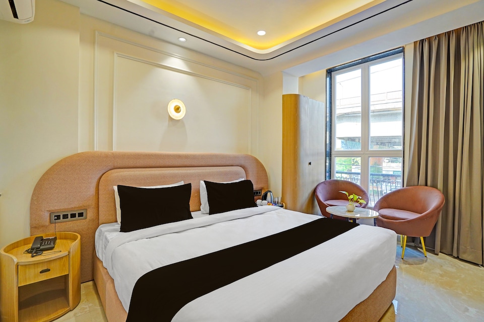 Townhouse OAK Hotel Sarovar Hill, Shantikunj Haridwar, Haridwar