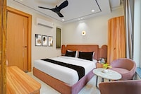 Townhouse OAK Hotel Sarovar Hill