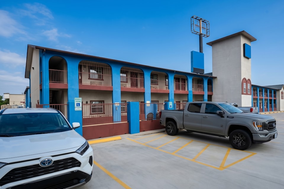 Airport Inn & Suites South Padre Island I 37, C78401, Corpus Christi TX