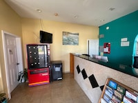 Airport Inn & Suites Corpus Christi I 37