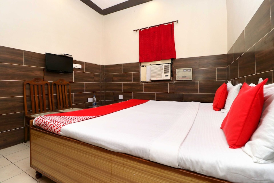 HOTEL O SURI GUEST HOUSE, BMC Chowk Jalandhar, Jalandhar