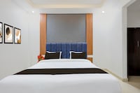 Super Townhouse Geeta Nagar Metro Station Formerly Hotel Opal