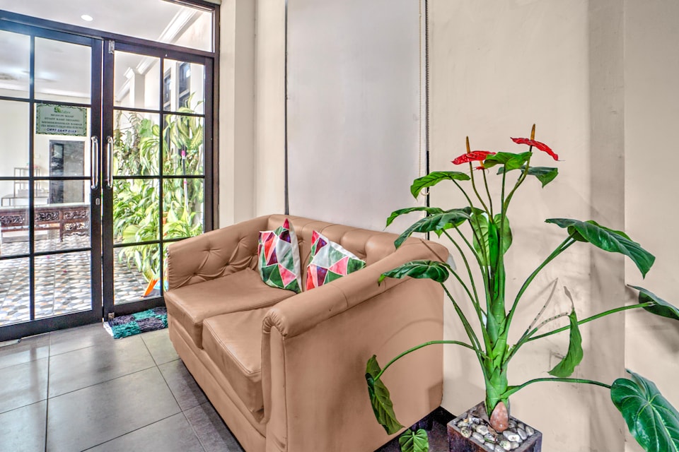 Hotel O near Juanda Airport formerly Azzahra Guest House Family, Surabaya, Surabaya