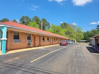 Relax Inn Daingerfield Near Mount Pleasant TX