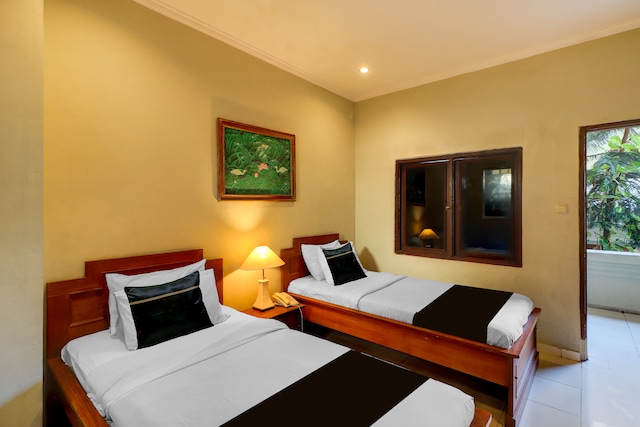 Townhouse Oak Su's Cottage Near Legian Beach