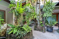 Townhouse Oak Su's Cottage Near Legian Beach