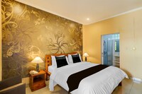 Townhouse Oak Su's Cottage Near Legian Beach