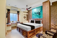 Super Townhouse Veer Savarkar International Airport formerly Dev Haveli