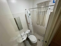 Topaz House By Gems Hotel