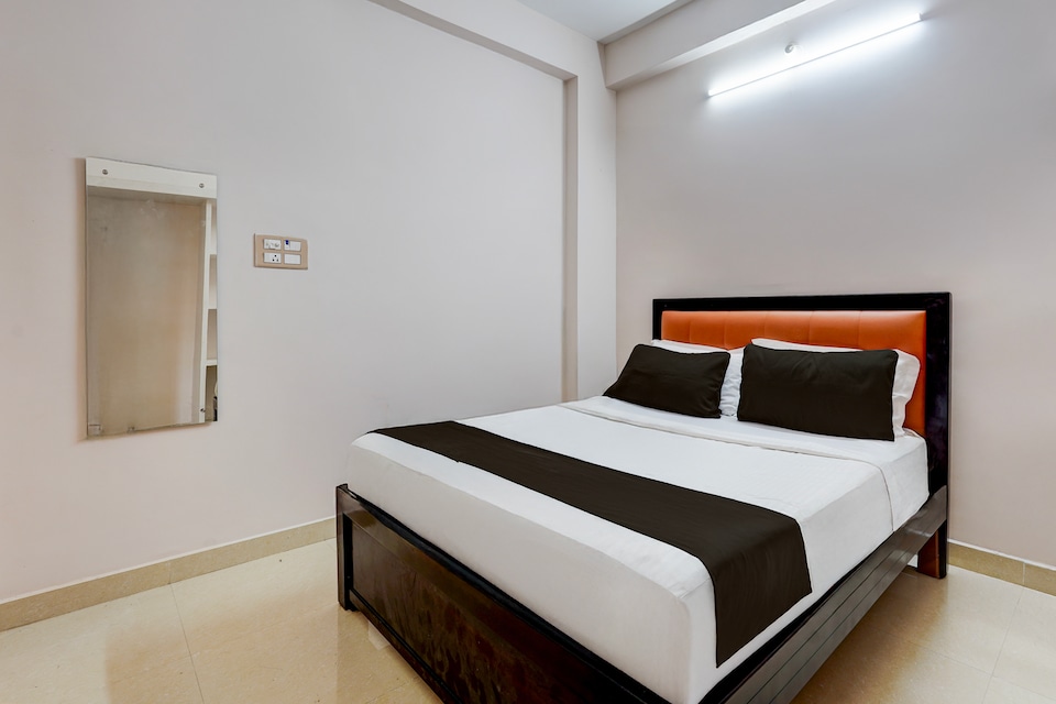 Hotel O Prakasam Park Tirupati Formerly Chhathrapathi Residency, Kapila Theertham Tirupati, Tirupati