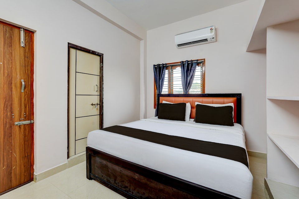 Hotel O Prakasam Park Tirupati Formerly Chhathrapathi Residency, Kapila Theertham Tirupati, Tirupati