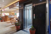 Townhouse Kusum Airport Hotel