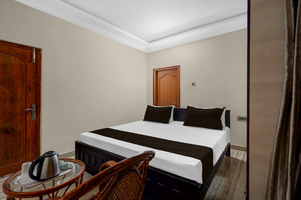 HOTEL O FORTUNE HOMESTAY , Tiruchanur Road Tirupati, Tirupati