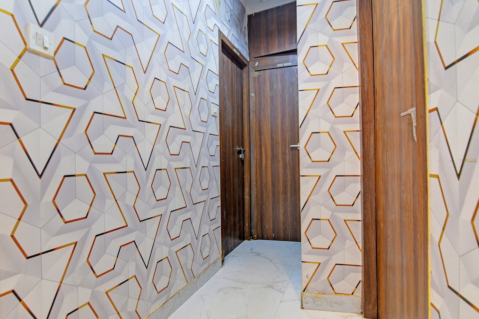 SPOT ON Alsana Guest House, Esplanade Kolkata, Kolkata