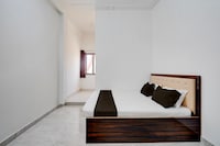 Spot On Santosh Guest House